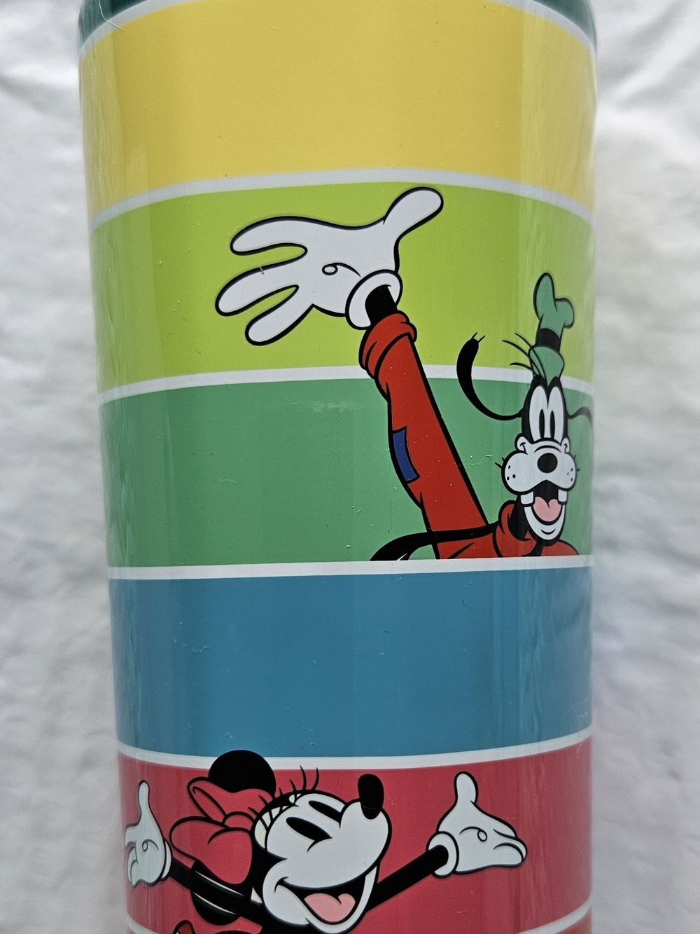 2024 Disney Parks Exclusive Mickey Mouse & Friends 20oz Corkcicle Canteen New